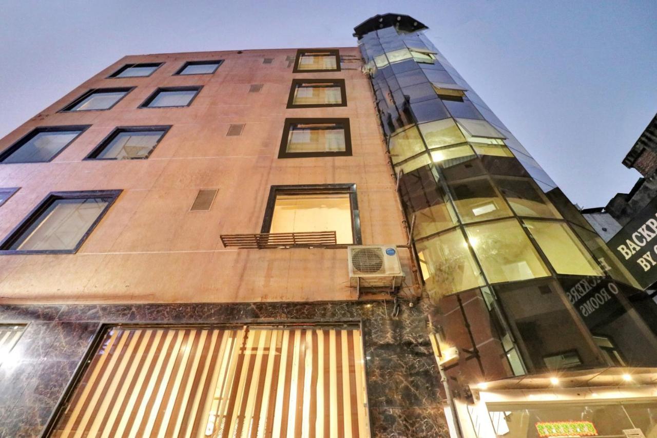 Oyo 23368 Boutique Hotel Paragon New Delhi Exteriör bild