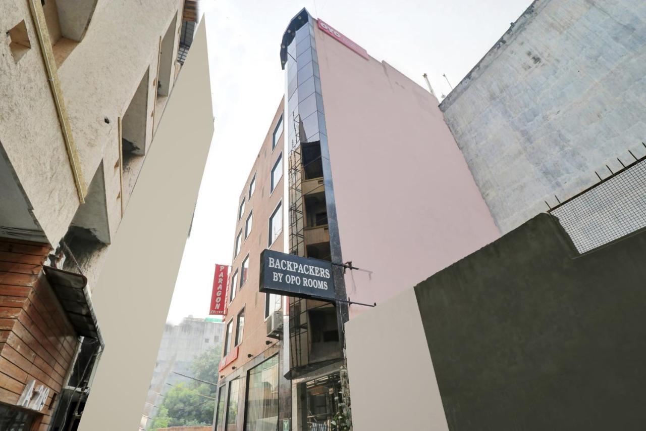 Oyo 23368 Boutique Hotel Paragon New Delhi Exteriör bild