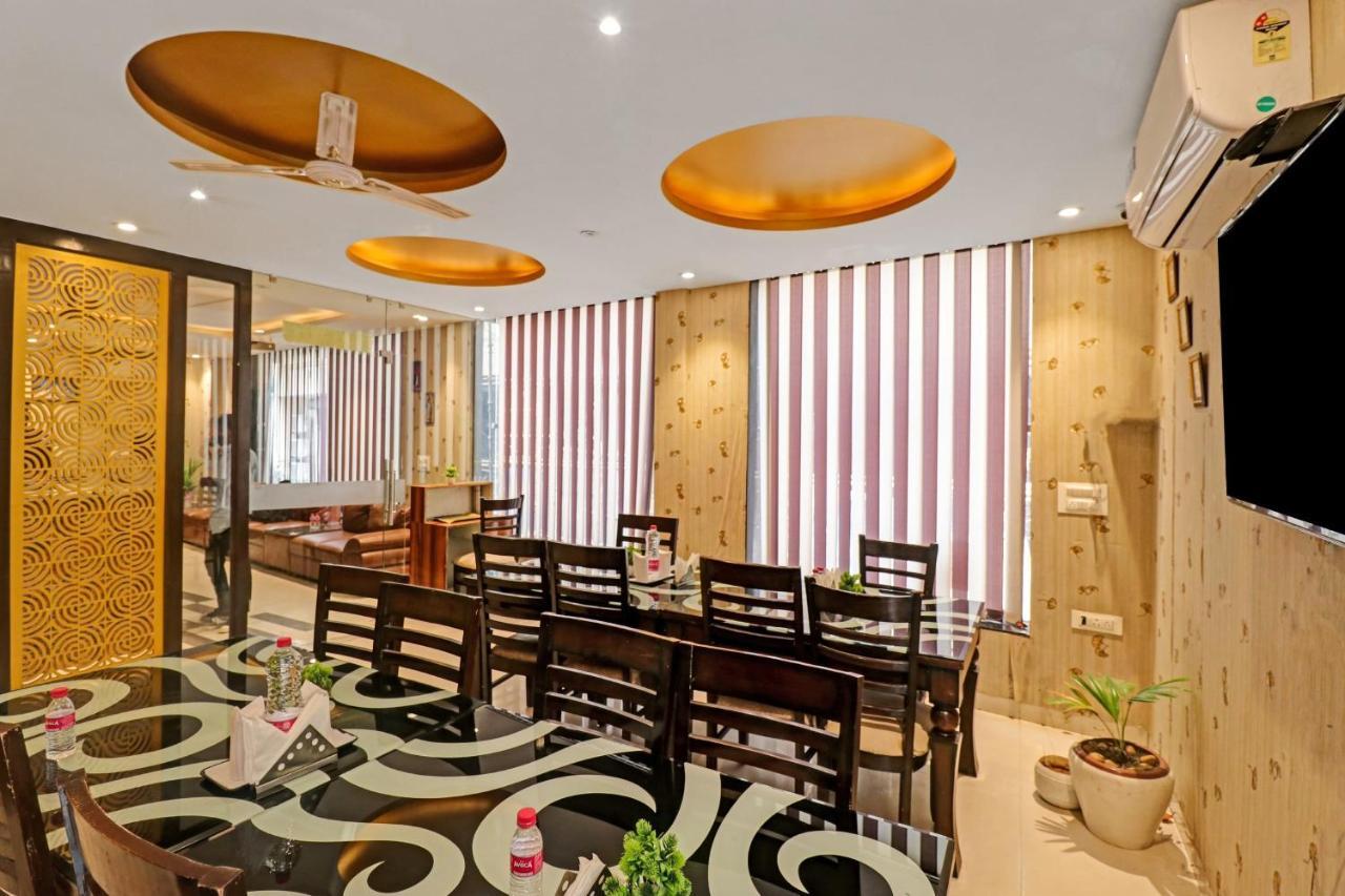 Oyo 23368 Boutique Hotel Paragon New Delhi Exteriör bild